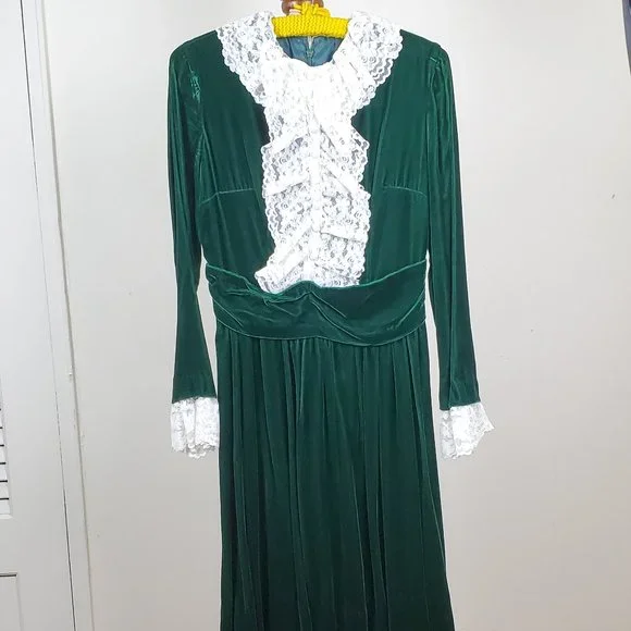 Handmade Vintage Green Velvet Dress | Color: Green | Size: S | Taegclothing's Closet